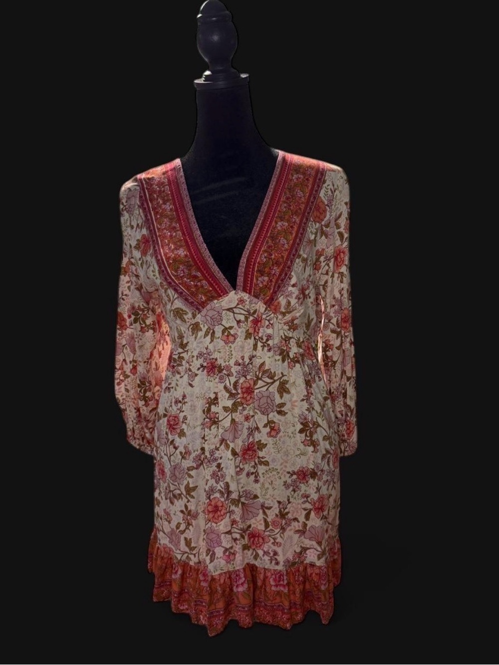 (820-1) Nostalgia Floral Boho V-Neck Mini Dress Medium Excellent Condition